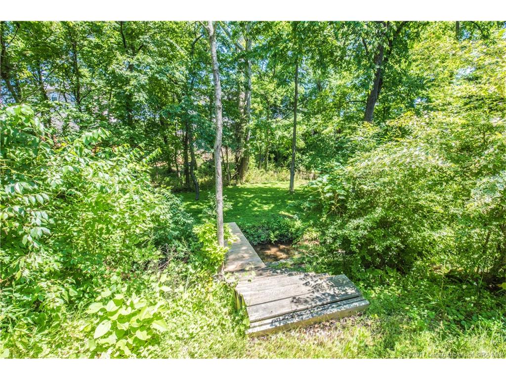 7815 Lariat Road Louisville, KY 40219 - Photo 33 of 38 Gallery Image 33