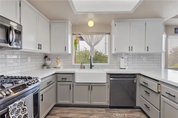$809,900 | 6297 Coleridge Road, Oak Hills, CA 92344