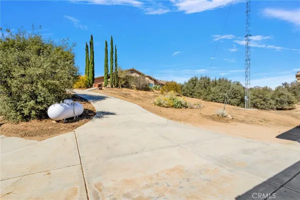 $809,900 | 6297 Coleridge Road, Oak Hills, CA 92344