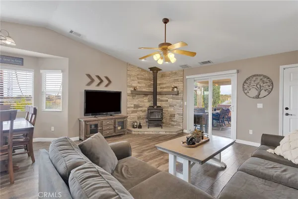 $809,900 | 6297 Coleridge Road, Oak Hills, CA 92344