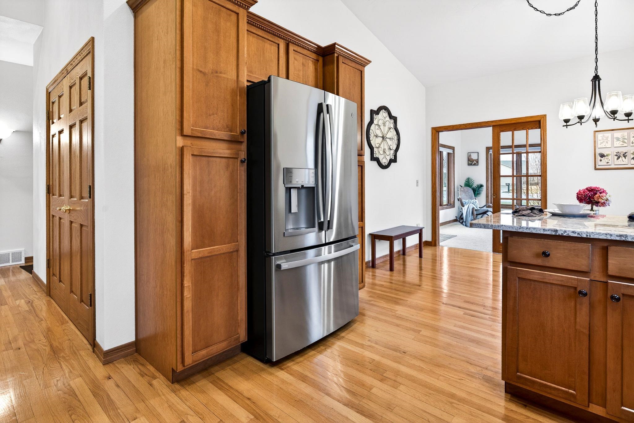 1831 East Sylvan Avenue Appleton, WI 54915 - Photo 3 of 41