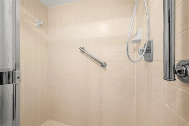 $215,000 | 1058 Northwest 125th Drive, Newberry, FL 32669