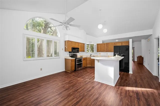 $215,000 | 1058 Northwest 125th Drive, Newberry, FL 32669