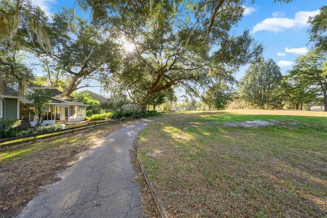 $215,000 | 1058 Northwest 125th Drive, Newberry, FL 32669