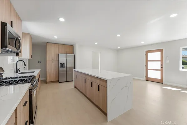 $429,999 | 38905 Juniper Tree Road, Palmdale, CA 93551