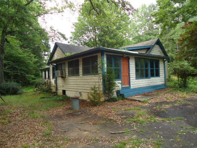 9480 Waldrip Road Gainesville, GA 30506 - Photo 2 of 7