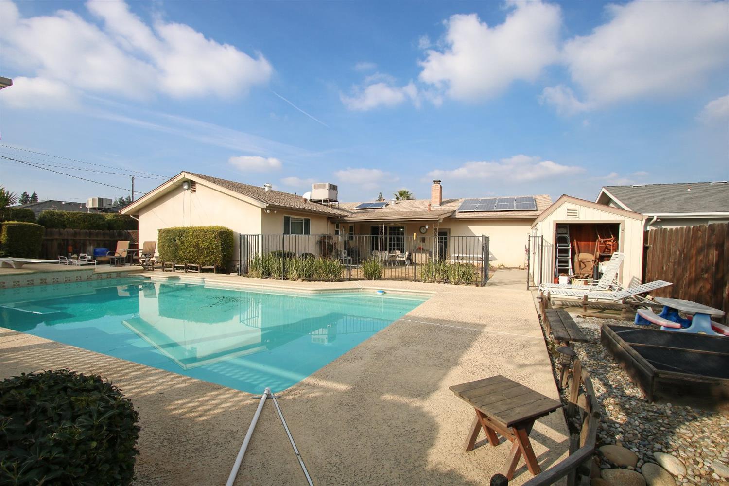 657 West Carpenter Avenue Reedley, CA 93654 - Photo 46 of 58 46