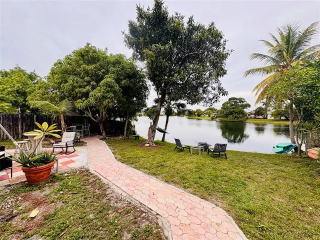 $530,000 | 9673 Northwest 45th Street, Sunrise, FL 33351