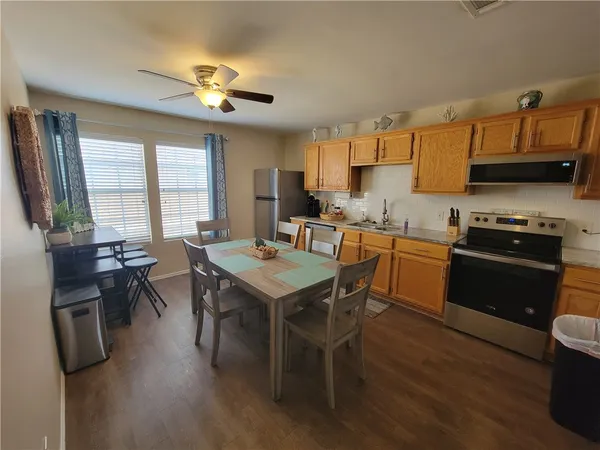 $2,100 | 15438 Seamount Cay Court, Unit 103, Corpus Christi, TX 78418