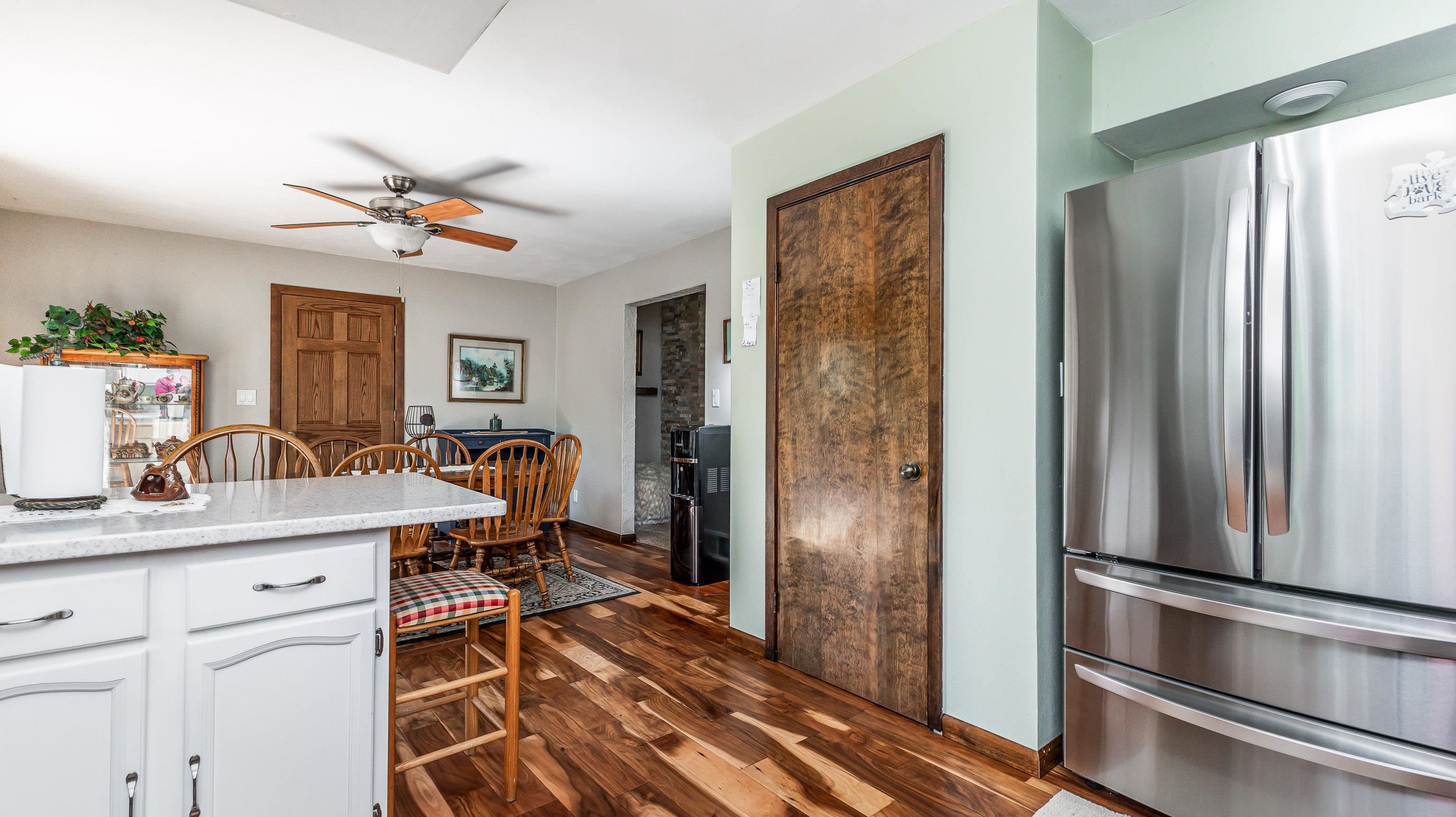 7121 Pine Road East Dubuque, IL 61025 - Photo 13 of 52 Gallery Image 13