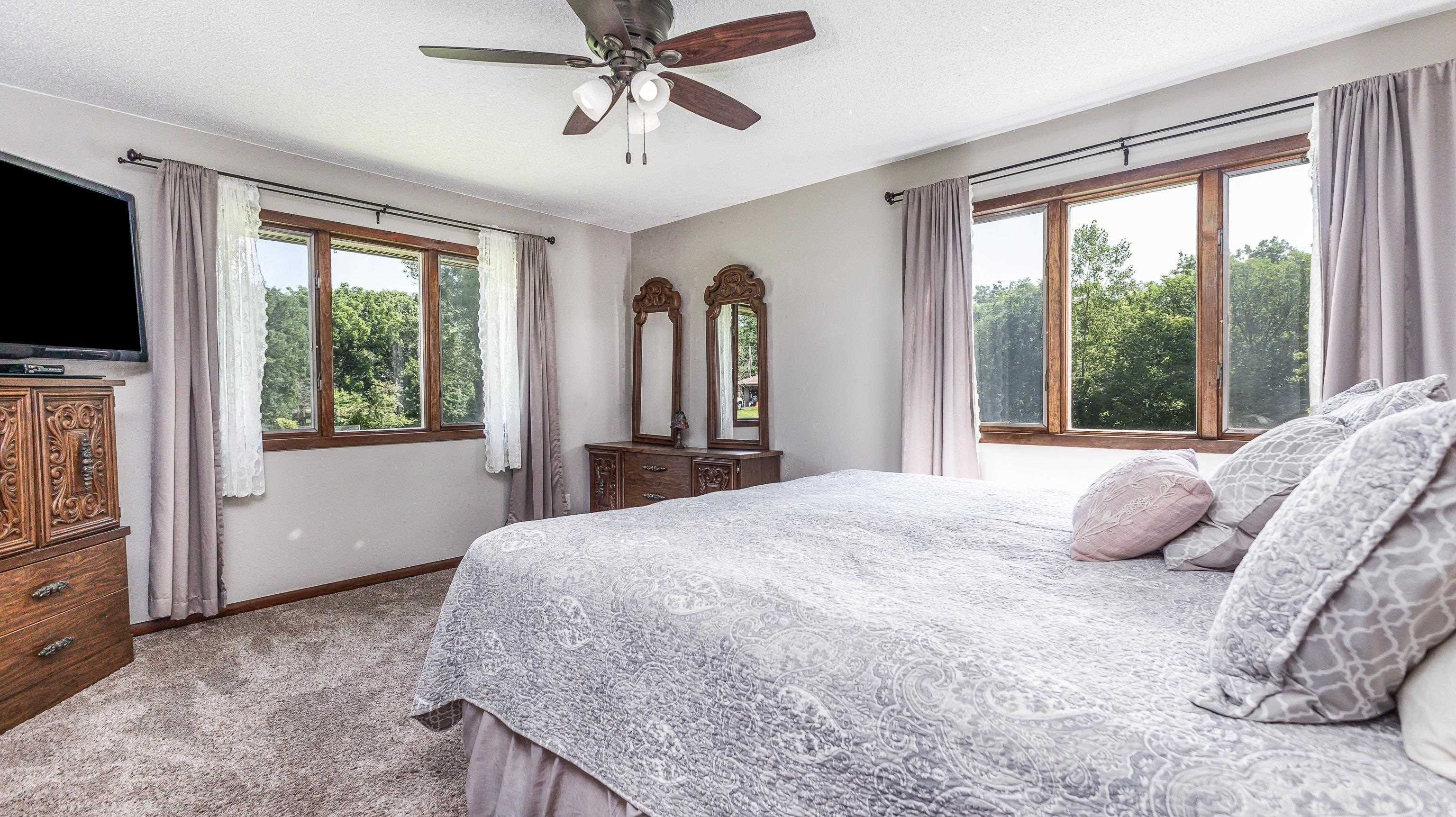 7121 Pine Road East Dubuque, IL 61025 - Photo 19 of 52 Gallery Image 19