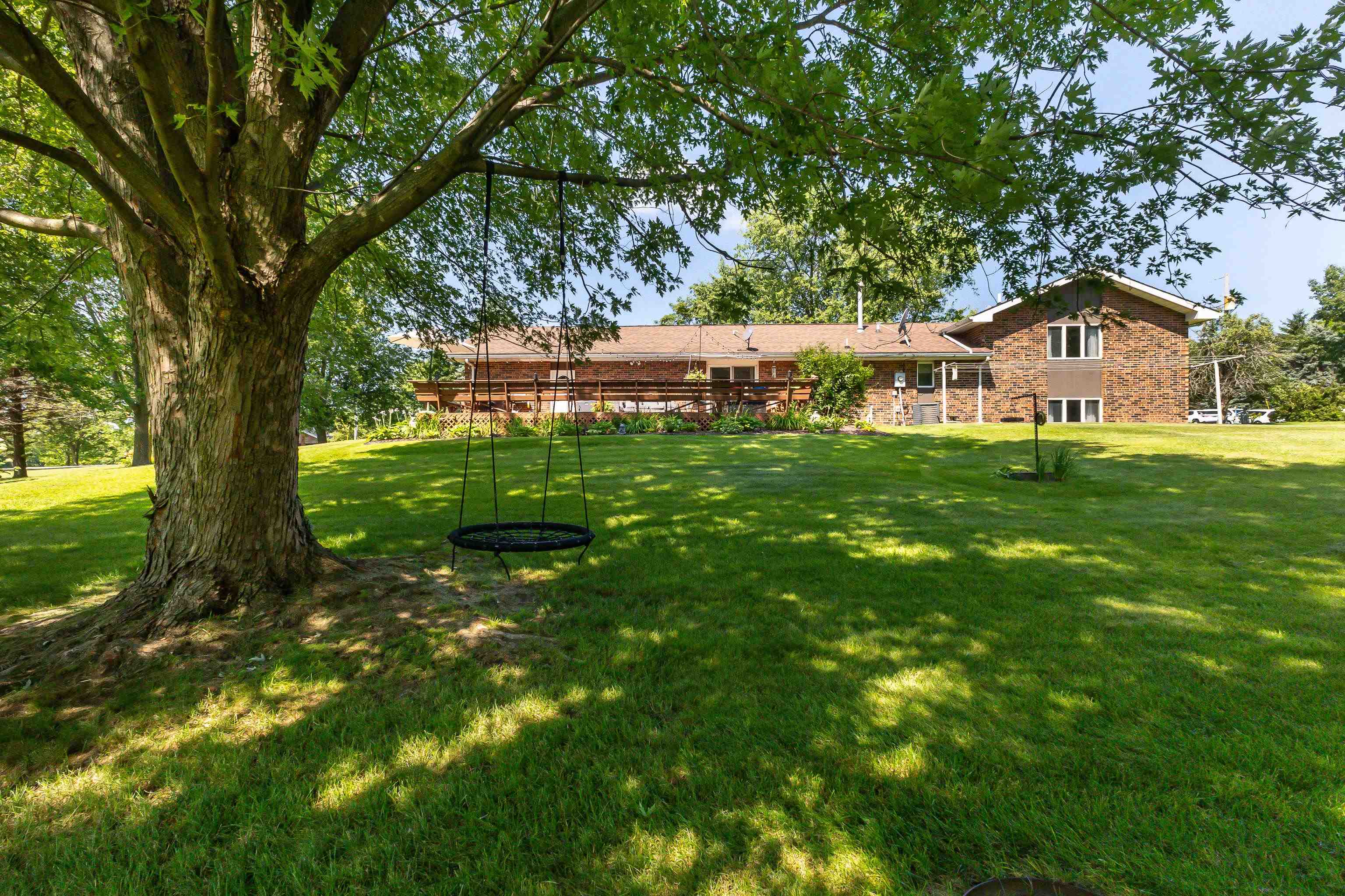 7121 Pine Road East Dubuque, IL 61025 - Photo 43 of 52 Gallery Image 43