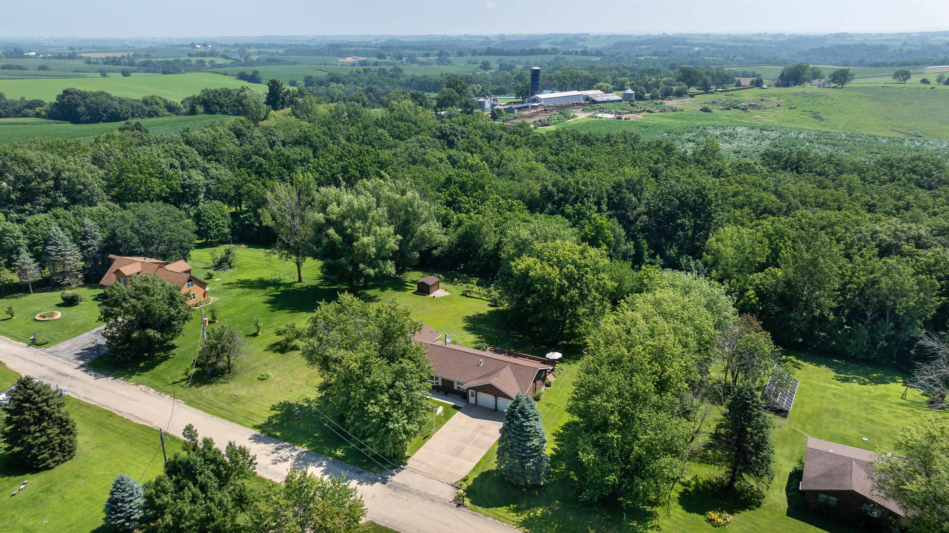 7121 Pine Road East Dubuque, IL 61025 - Photo 51 of 52 Gallery Image 51