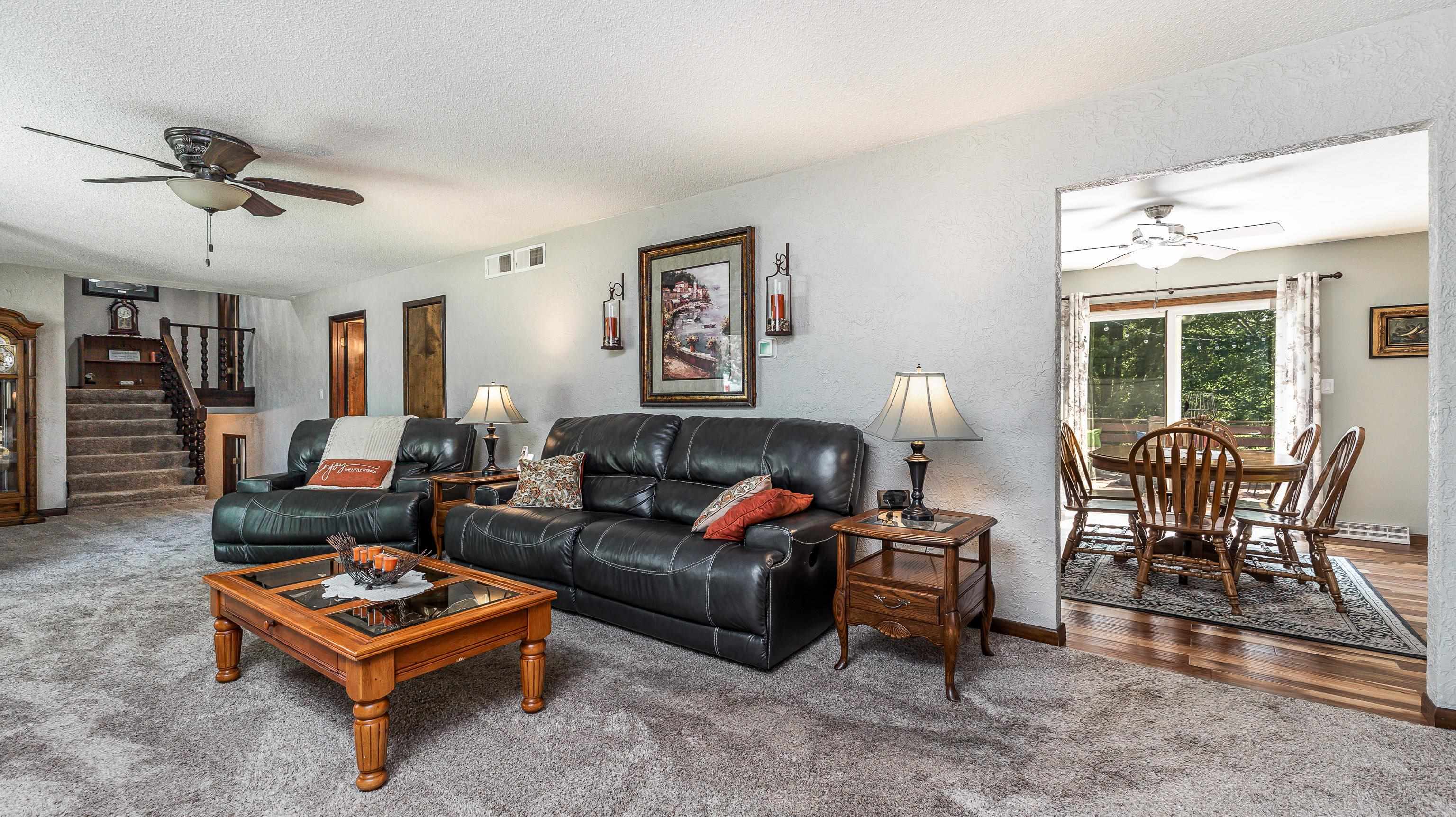 7121 Pine Road East Dubuque, IL 61025 - Photo 7 of 52 Gallery Image 7
