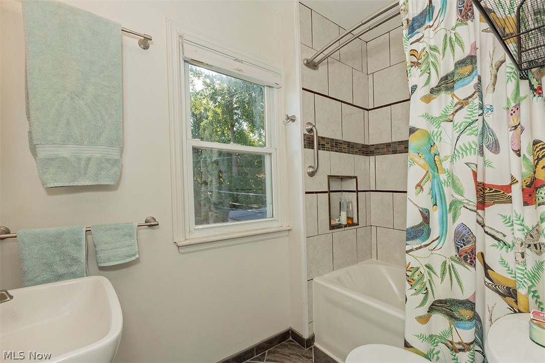 3727 Normandy Road Cleveland, OH 44120 - Photo 25 of 31