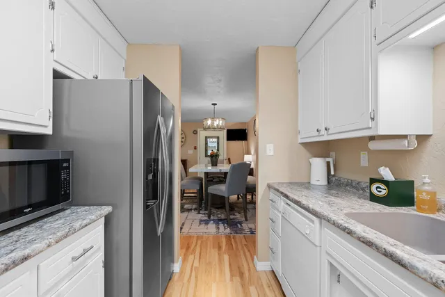 $289,900 | 1043 Marvelle Lane, Unit A11, Green Bay, WI 54304