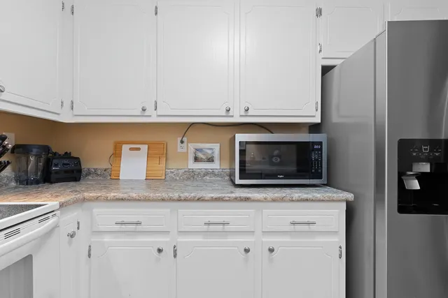 $289,900 | 1043 Marvelle Lane, Unit A11, Green Bay, WI 54304