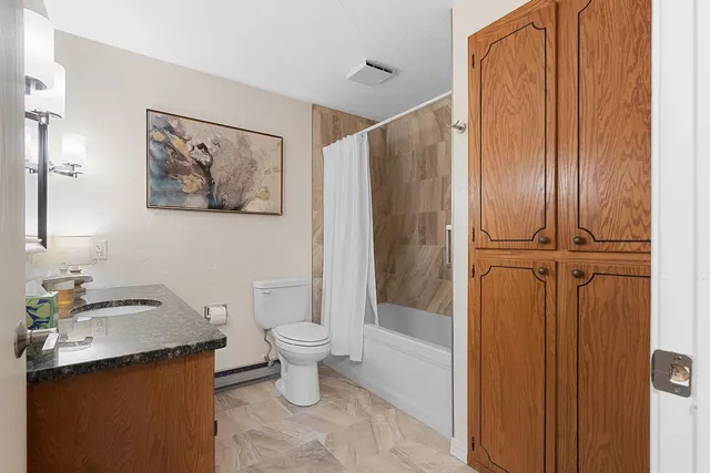 $289,900 | 1043 Marvelle Lane, Unit A11, Green Bay, WI 54304