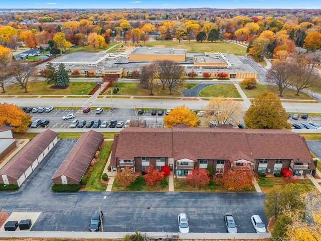 $289,900 | 1043 Marvelle Lane, Unit A11, Green Bay, WI 54304