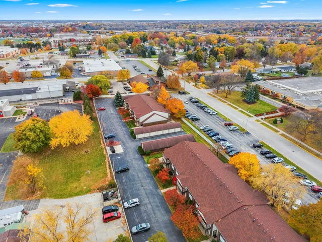 $289,900 | 1043 Marvelle Lane, Unit A11, Green Bay, WI 54304