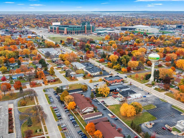 $289,900 | 1043 Marvelle Lane, Unit A11, Green Bay, WI 54304