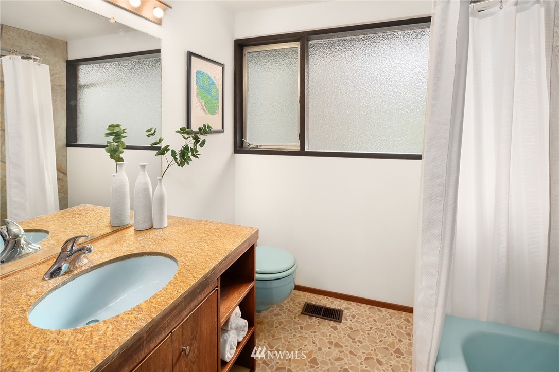 18018 East Spring Lake Drive Southeast Renton, WA 98058 - Photo 23 of 33 Gallery Image 23