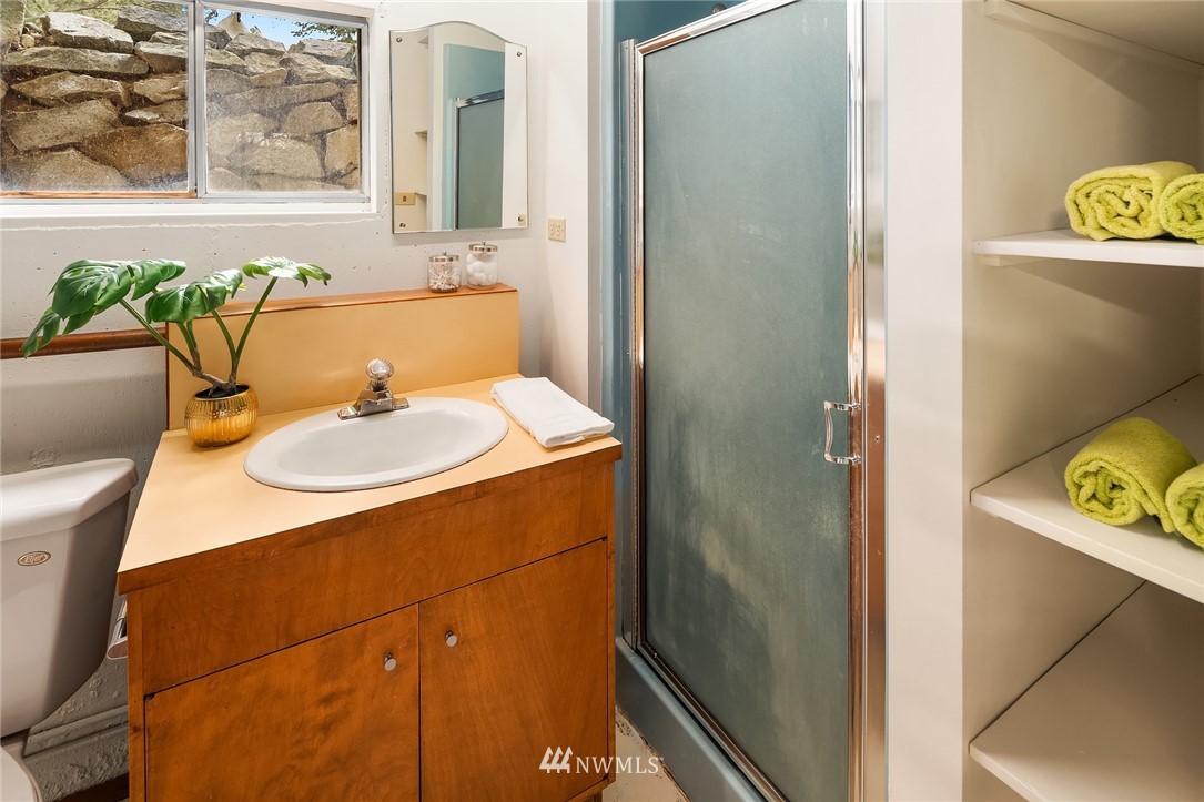 18018 East Spring Lake Drive Southeast Renton, WA 98058 - Photo 30 of 33 Gallery Image 30