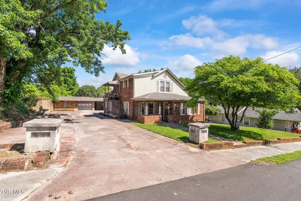 $239,000 | 303 East Louise Avenue, Morristown, TN 37813