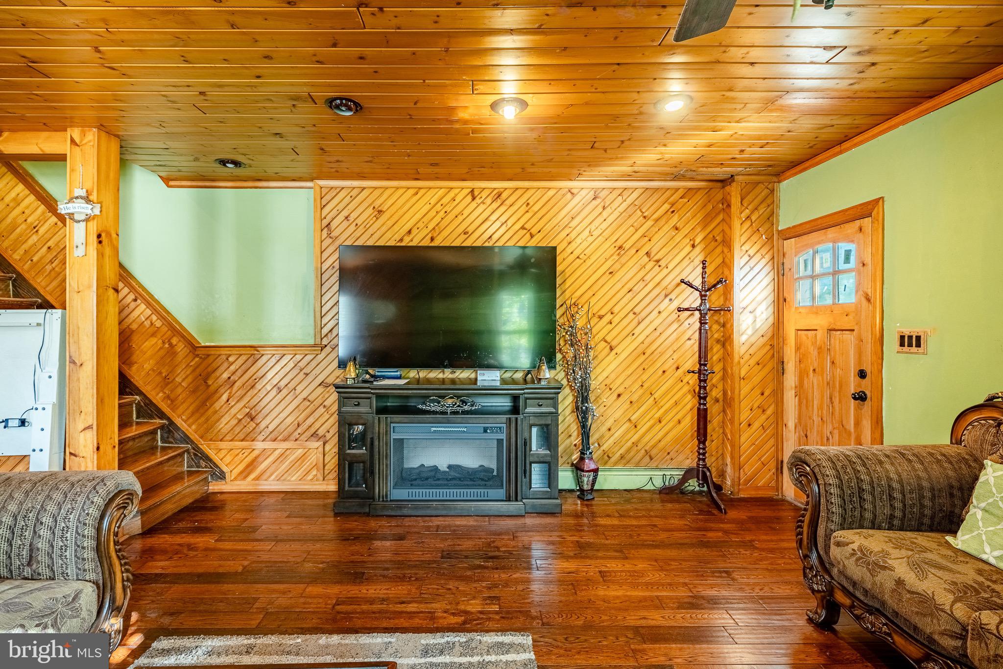 126 Pine Ford Road Pottstown, PA 19464 - Photo 3 of 26