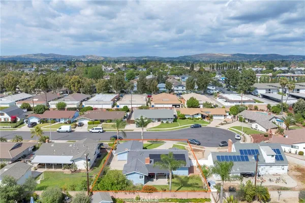 $1,000,000 | 518 Sheree Lane, Placentia, CA 92870