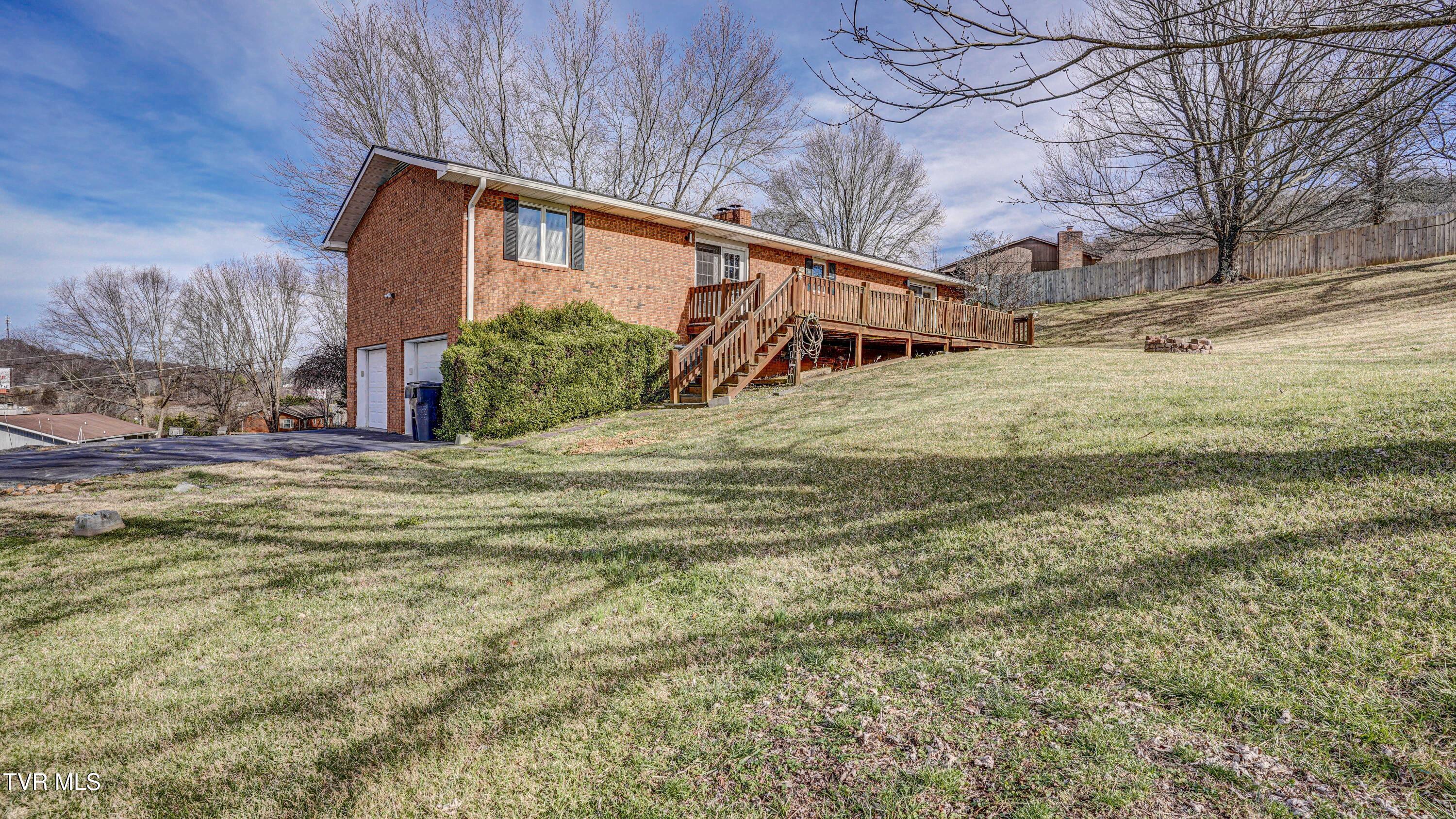 310 Winegate Road Blountville, TN 37617 - Photo 4 of 50 DSC02882_3_4_5_6