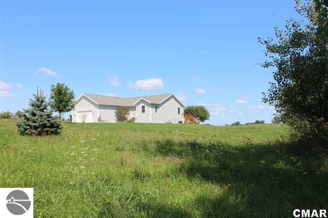 2185 East Battle Road Clare, MI 48617 - Photo 19 of 20 1771925-18.JPG