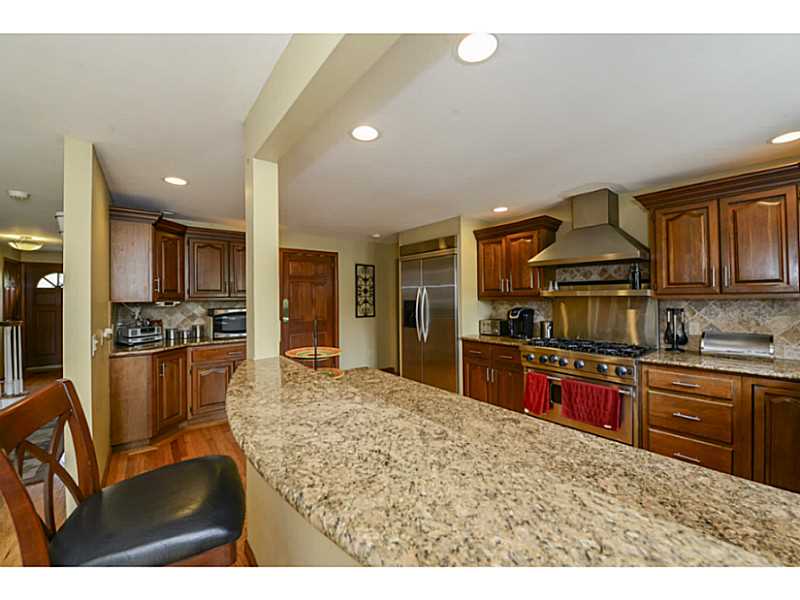 392 Hope Furnace Road Coventry, RI 02816 - Photo 6 of 25 Kitchen.