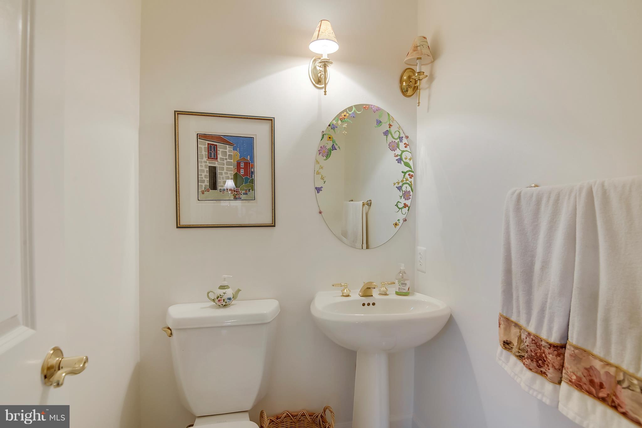 8524 Bells Ridge Terrace Potomac, MD 20854 - Photo 22 of 30 Bath
