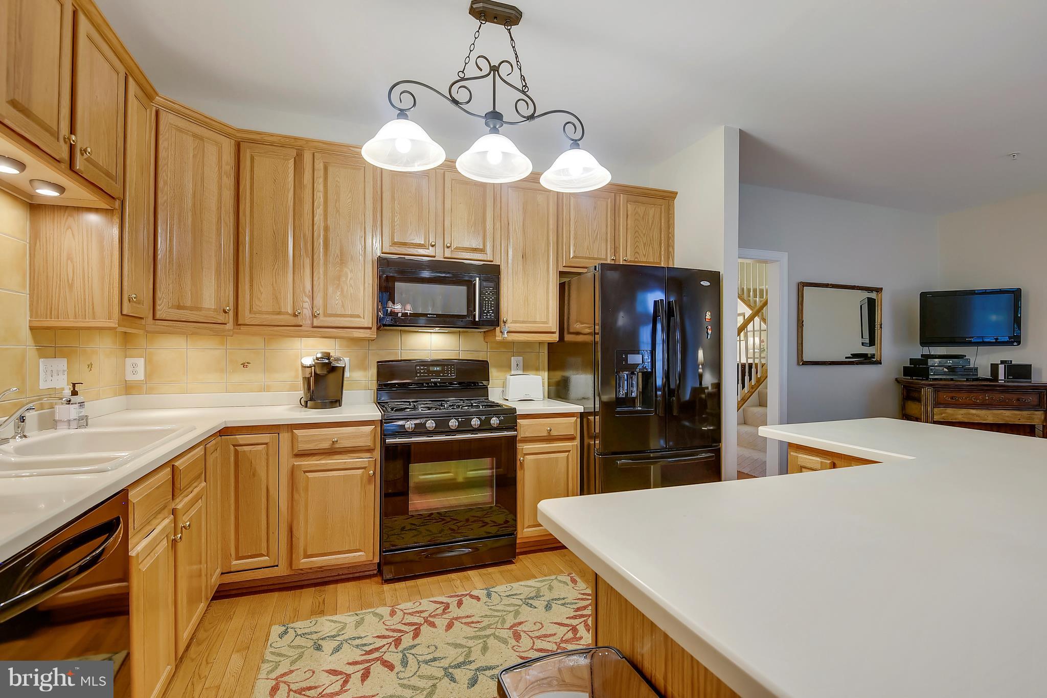 8524 Bells Ridge Terrace Potomac, MD 20854 - Photo 4 of 30 Kitchen