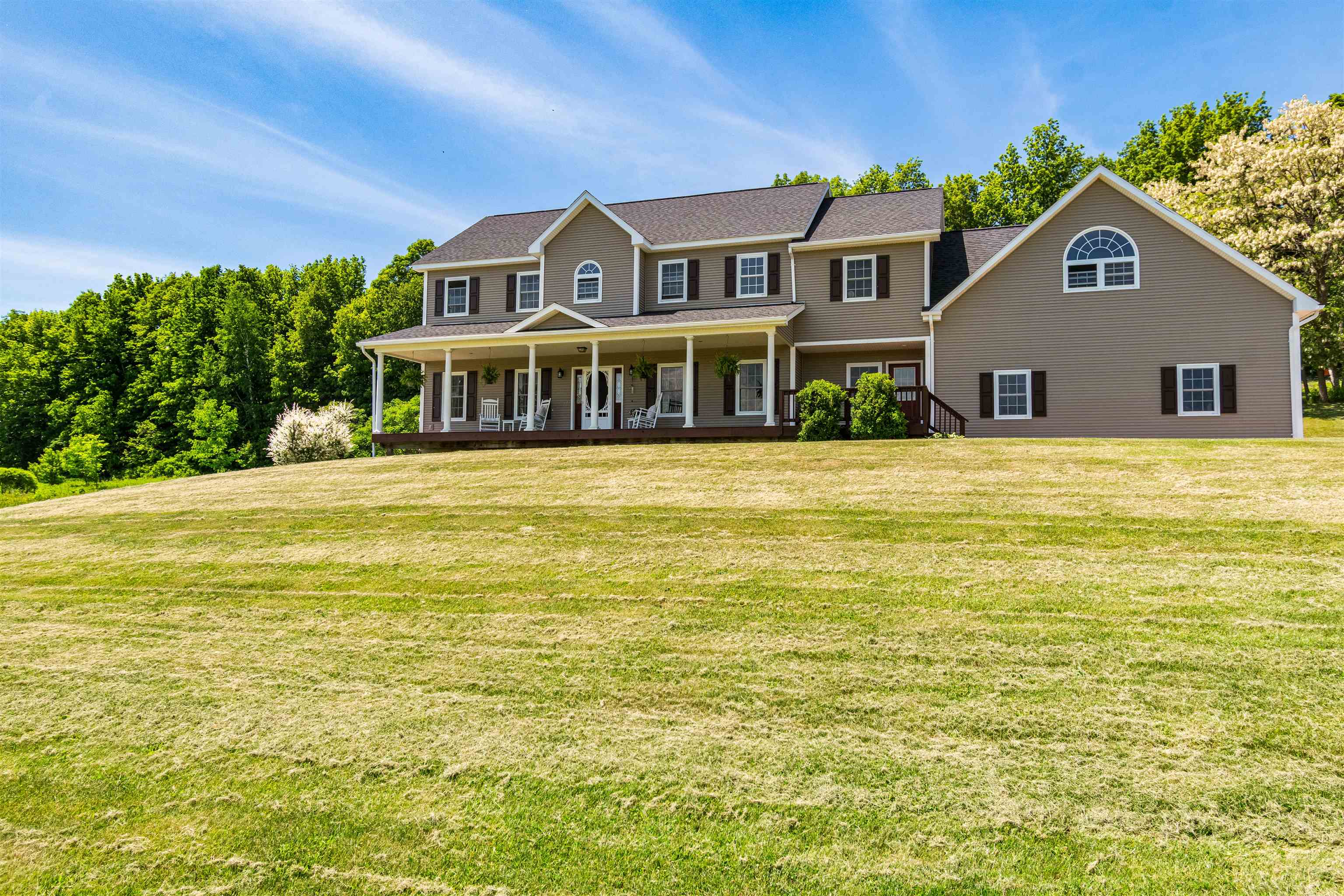 15 Rockledge Road Milton, VT 05468 - Photo 1 of 59