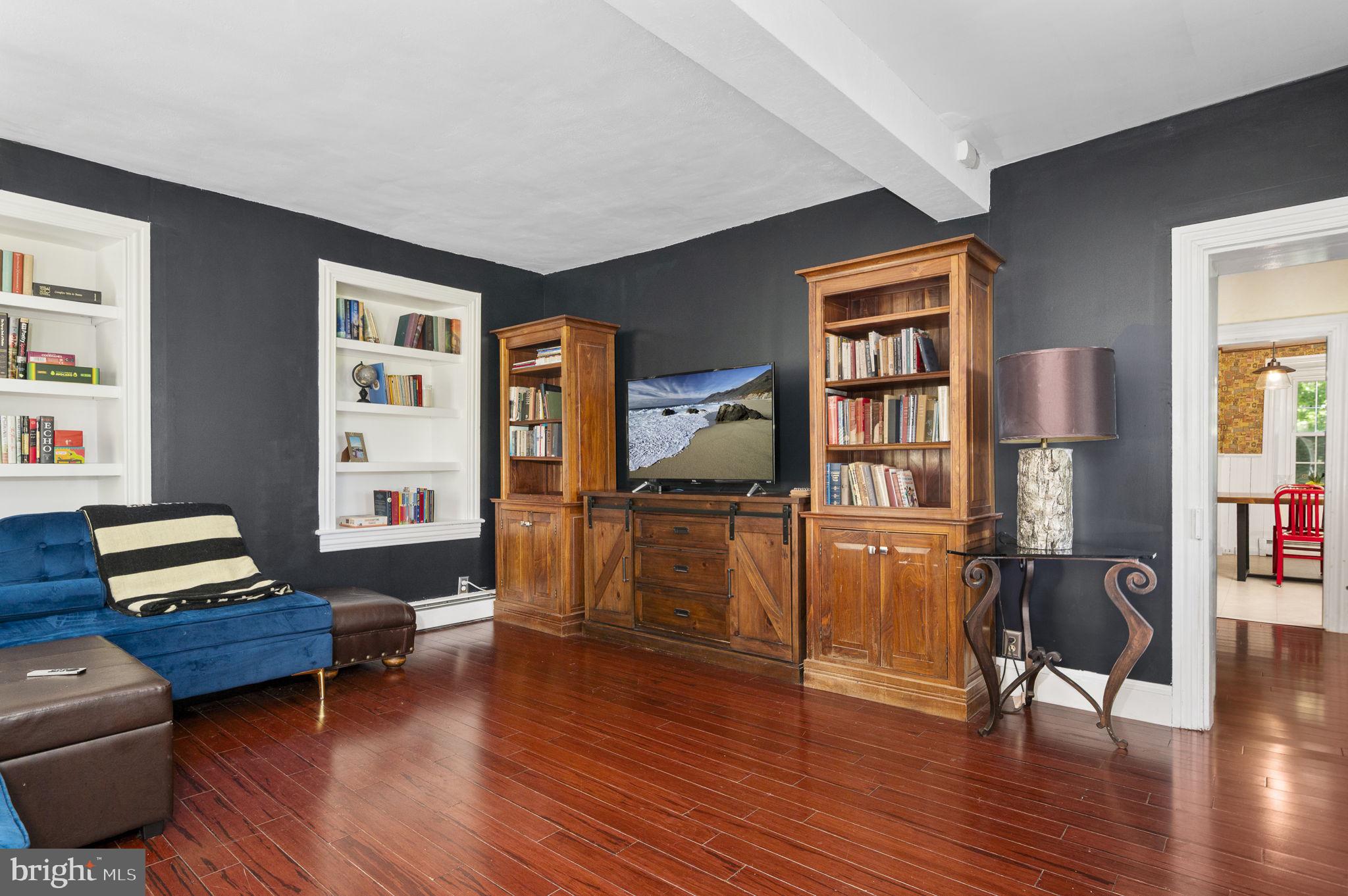 416 Snyder Road Reading, PA 19605 - Photo 18 of 63 Charming living space with rich hues.