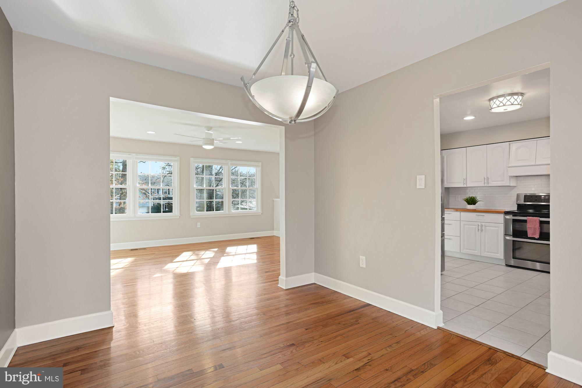 10712 Oldfield Drive Reston, VA 20191 - Photo 13 of 38 Dining Room