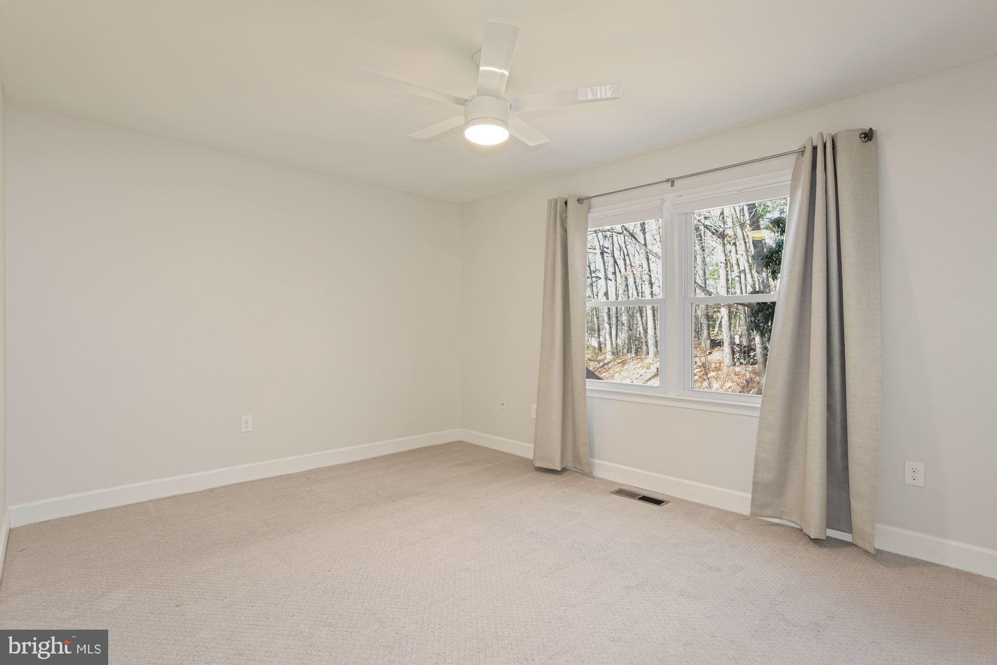 10712 Oldfield Drive Reston, VA 20191 - Photo 19 of 38 Primary Bedroom