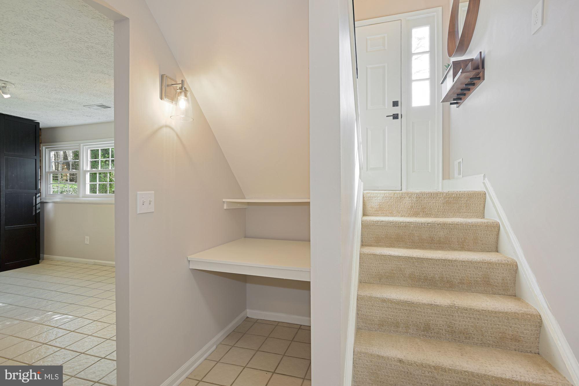 10712 Oldfield Drive Reston, VA 20191 - Photo 29 of 38 Lower Level Hallway