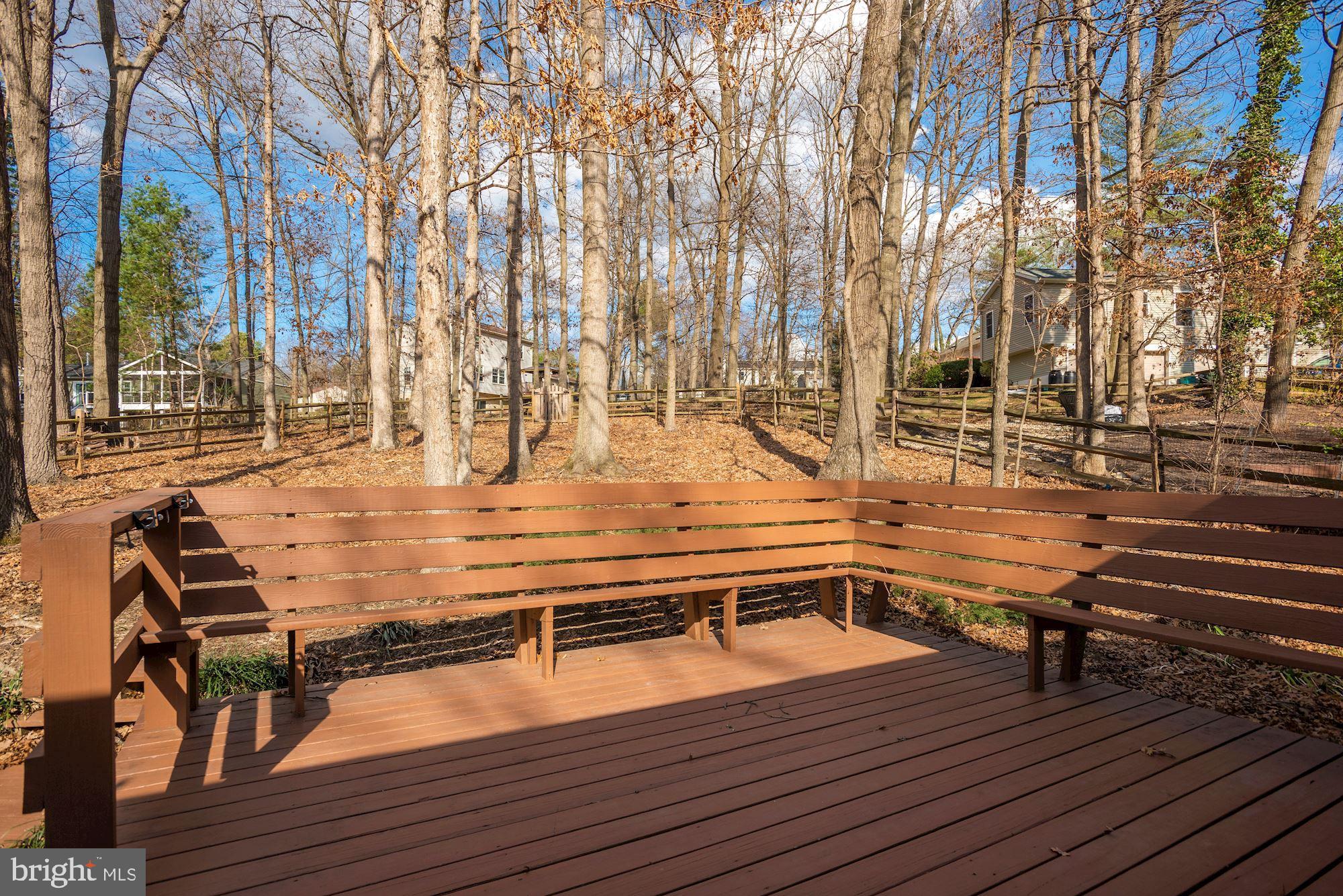 10712 Oldfield Drive Reston, VA 20191 - Photo 33 of 38 Deck