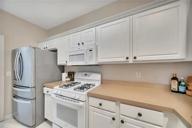 $344,000 | 1430 Settlers Walk Way, Unit 13, Marietta, GA 30060