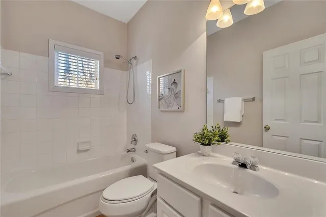 $344,000 | 1430 Settlers Walk Way, Unit 13, Marietta, GA 30060