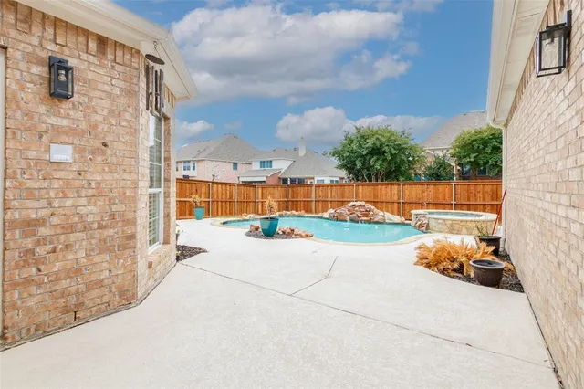 front view of house with a yard