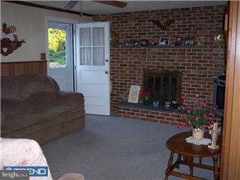 19 Ferncliff Road Newark, DE 19711 - Photo 7 of 8 Family Room