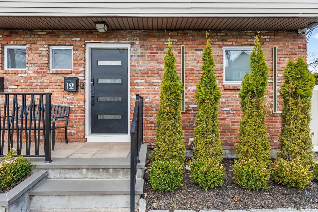 12 Sneden Court Spring Valley, NY 10977 - Photo 2 of 39