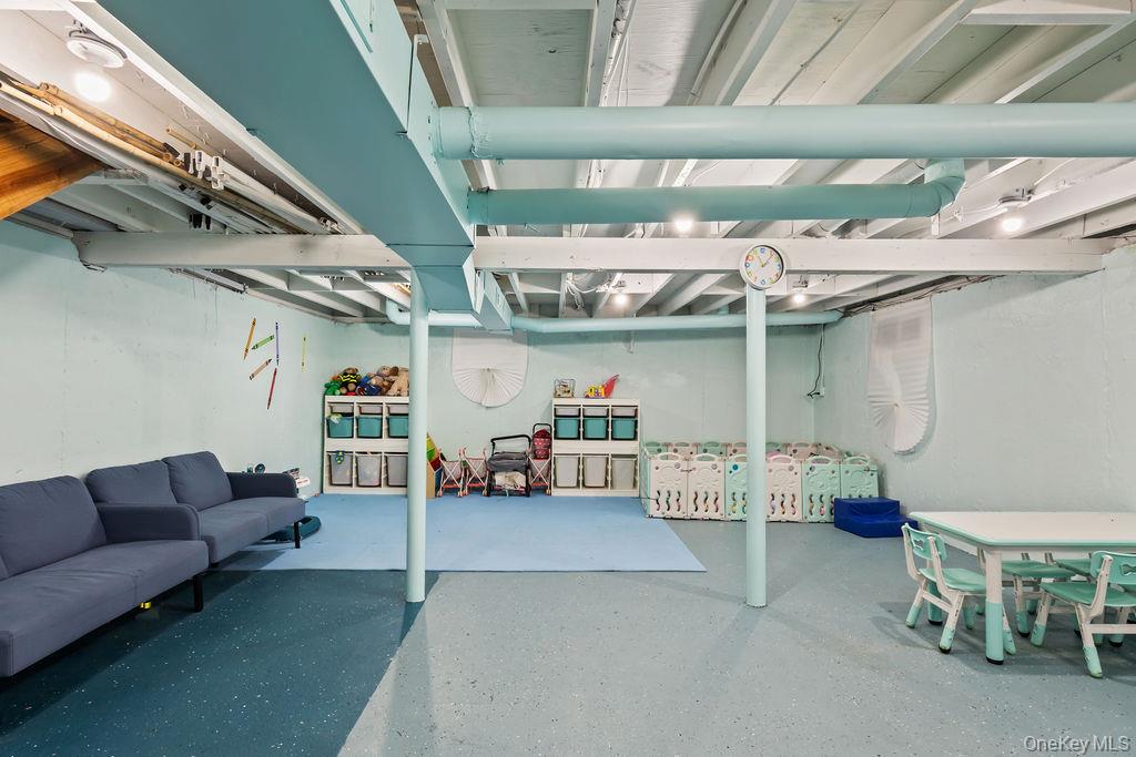 12 Sneden Court Spring Valley, NY 10977 - Photo 33 of 39