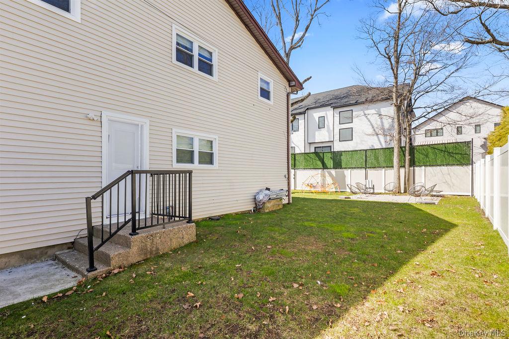 12 Sneden Court Spring Valley, NY 10977 - Photo 34 of 39
