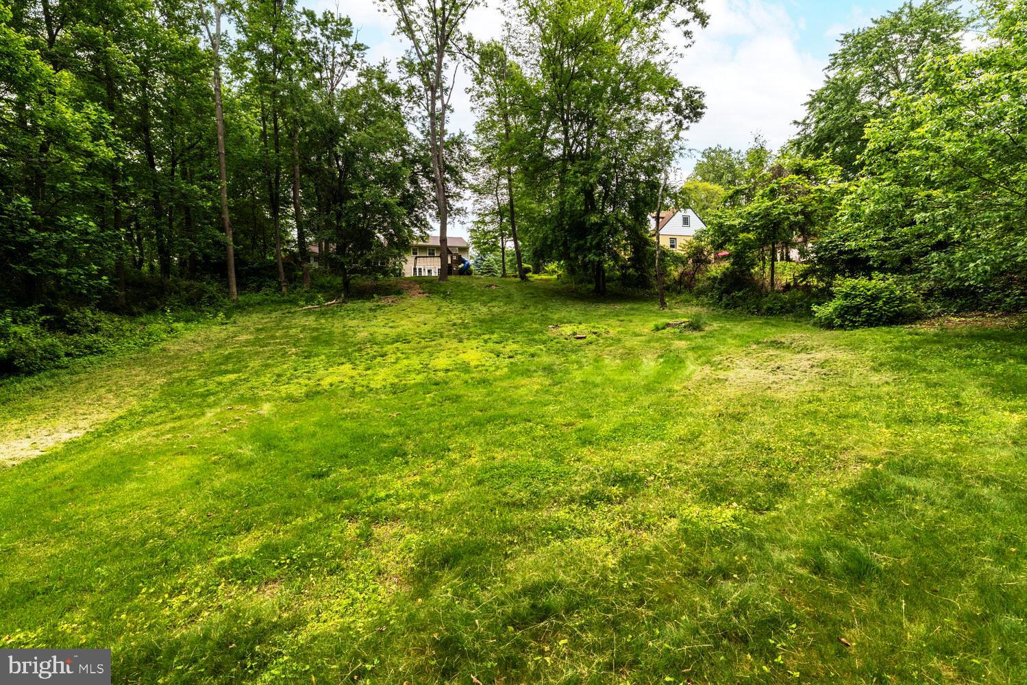 2410 Huntingdon Road Huntingdon Valley, PA 19006 - Photo 34 of 37 Gallery Image 34