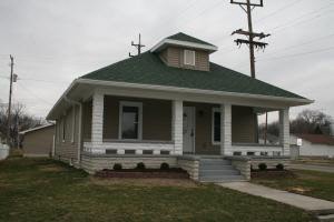 501 R Street Bedford, IN 47421 - Photo 3 of 27 Gallery Image 3